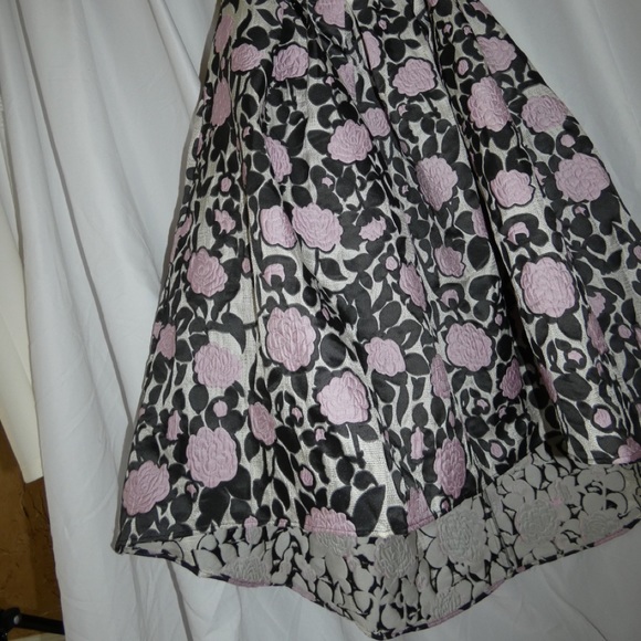 Cocktails Dress - Picture 2 of 3